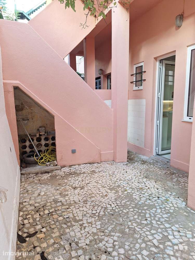 Apartamento T2 para arrendamento em Campo de Ourique - Grande imagem: 2/28