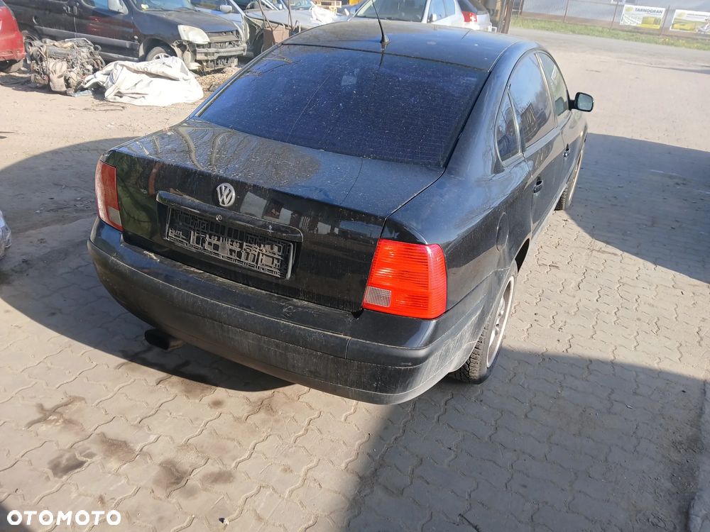 volkswagen passat b5 LC9Z maska zderzak lampa grill błotnik drzwi zbiornik paliwa szyba - 3