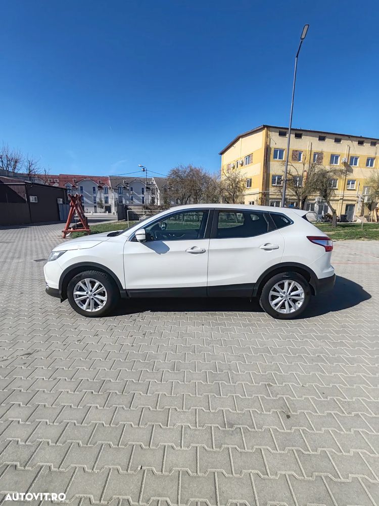 Nissan Qashqai 1.6 DCI Start/Stop X-TRONIC N-Connecta - 3