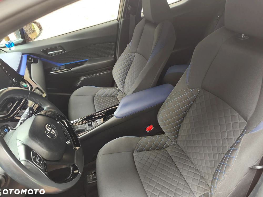 Toyota C-HR - 7