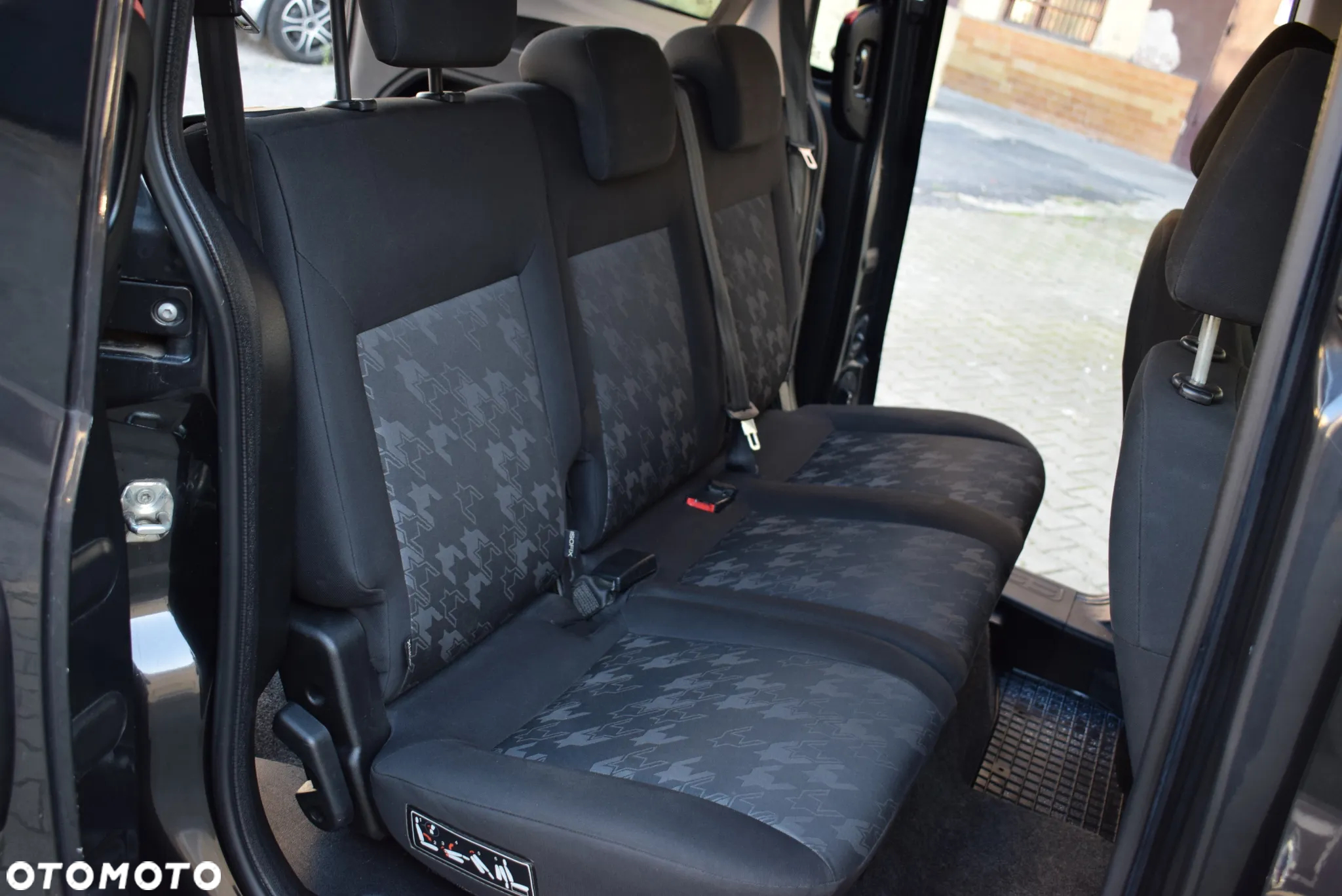 Opel Combo Tour 1.6 CDTI Cosmo - 14
