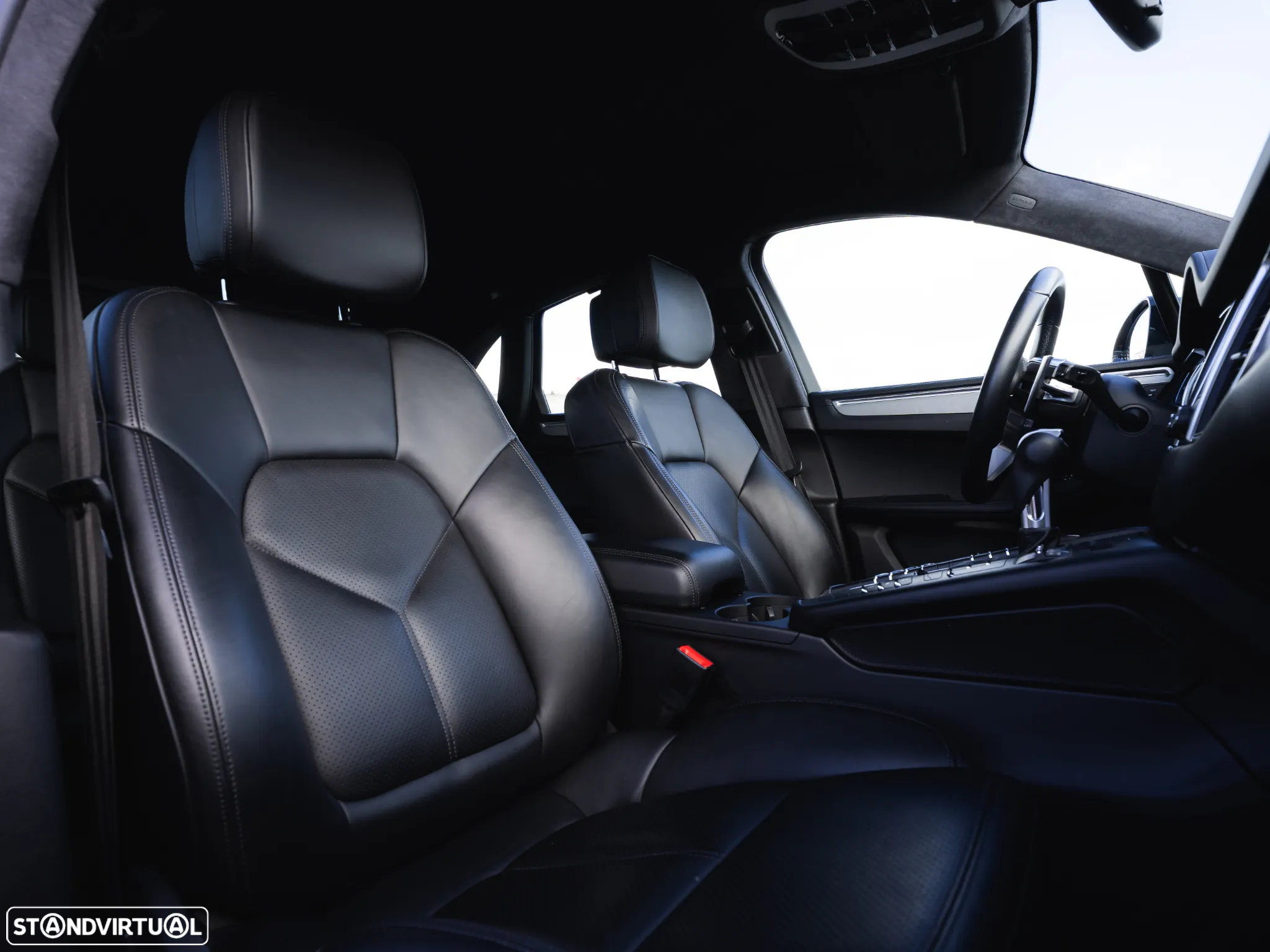 Porsche Macan Turbo - 14