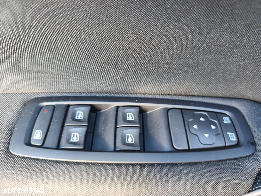 Renault Megane TCe 140 EDC GPF Techno - 15