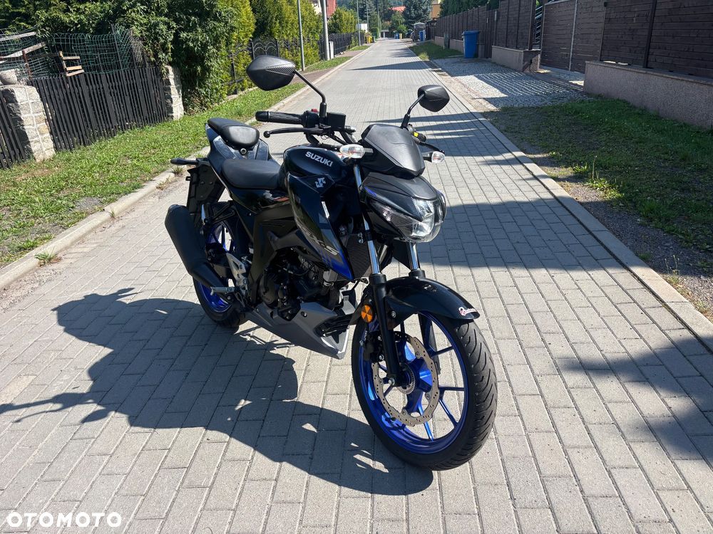Suzuki GSX - 3