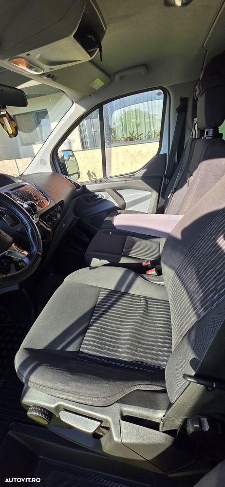 Ford Transit Custom LWB Combi Van Trend - 3
