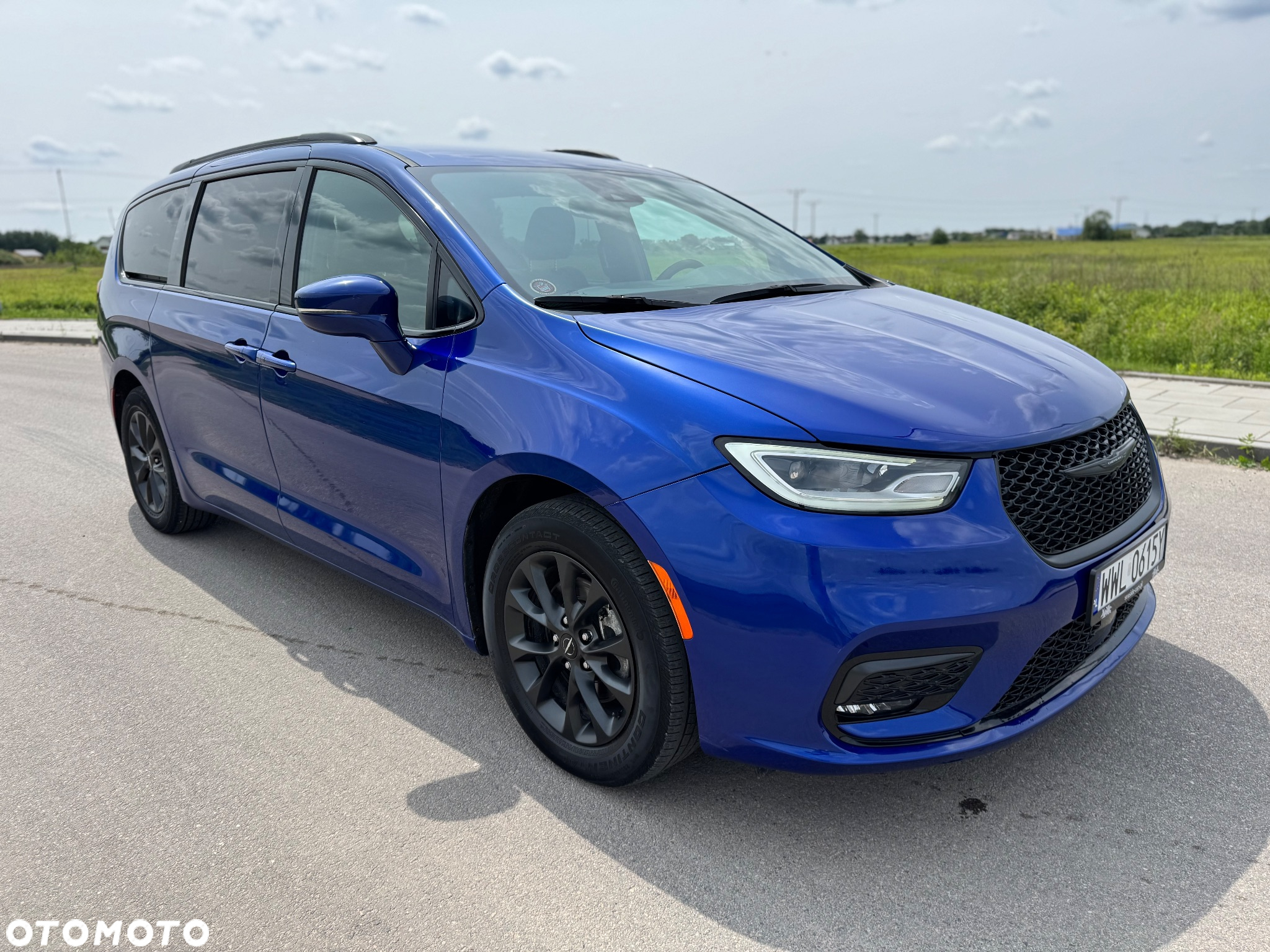 Chrysler Pacifica - 7