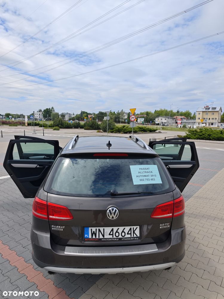 Volkswagen Passat 2.0 TDI Comfortline DSG - 11