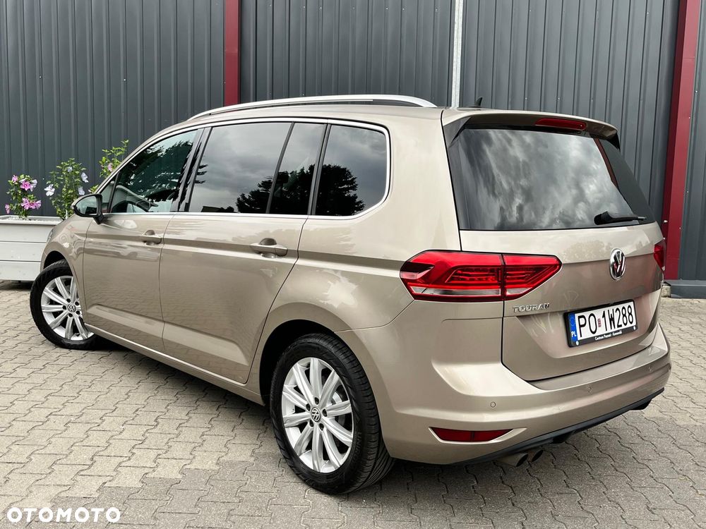 Volkswagen Touran - 3