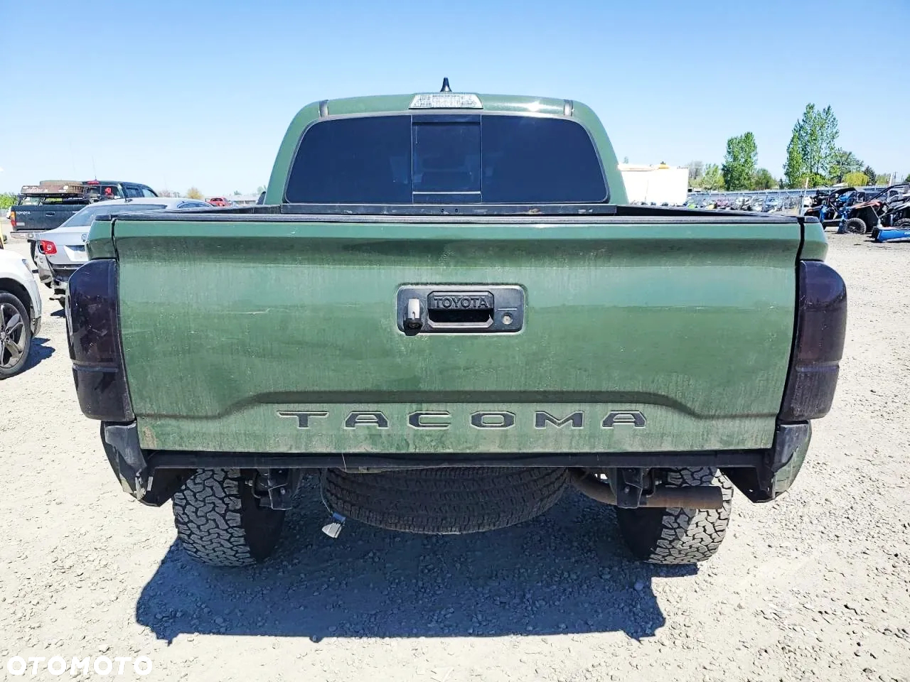 Toyota Tacoma - 6