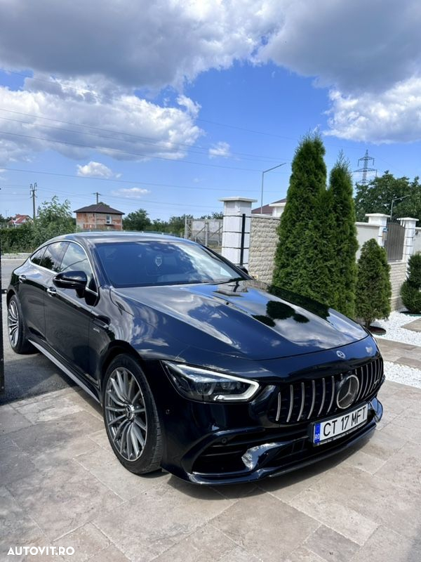 Mercedes-Benz AMG - 8