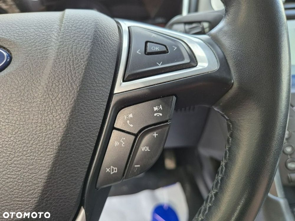 Ford Mondeo - 22