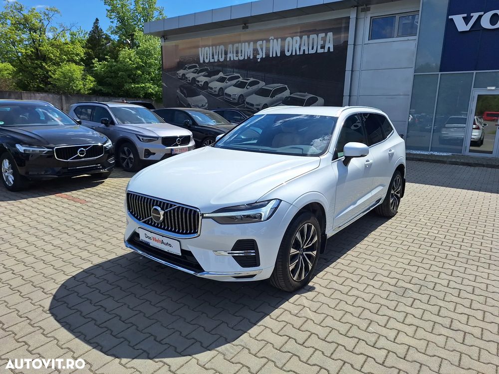 Volvo XC 60 B4 MHEV AT AWD Plus Dark - 2