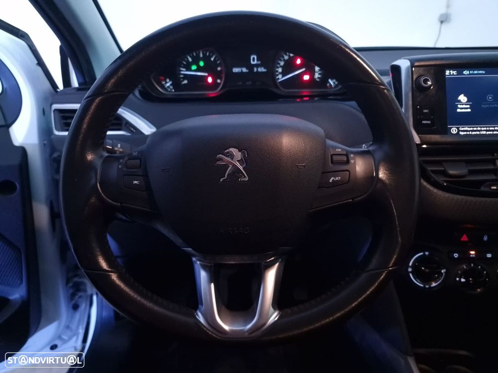 Peugeot 2008 1.6 BlueHDi Style - 26