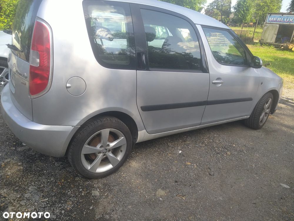 Skoda Roomster 1.6 TDI DPF Noire - 3