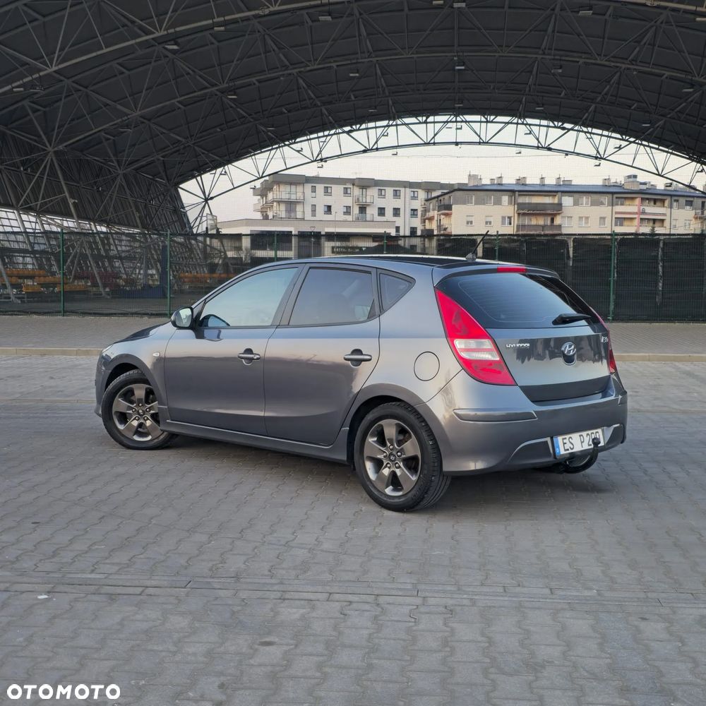 Hyundai i30 1.4 Blue Classic - 13