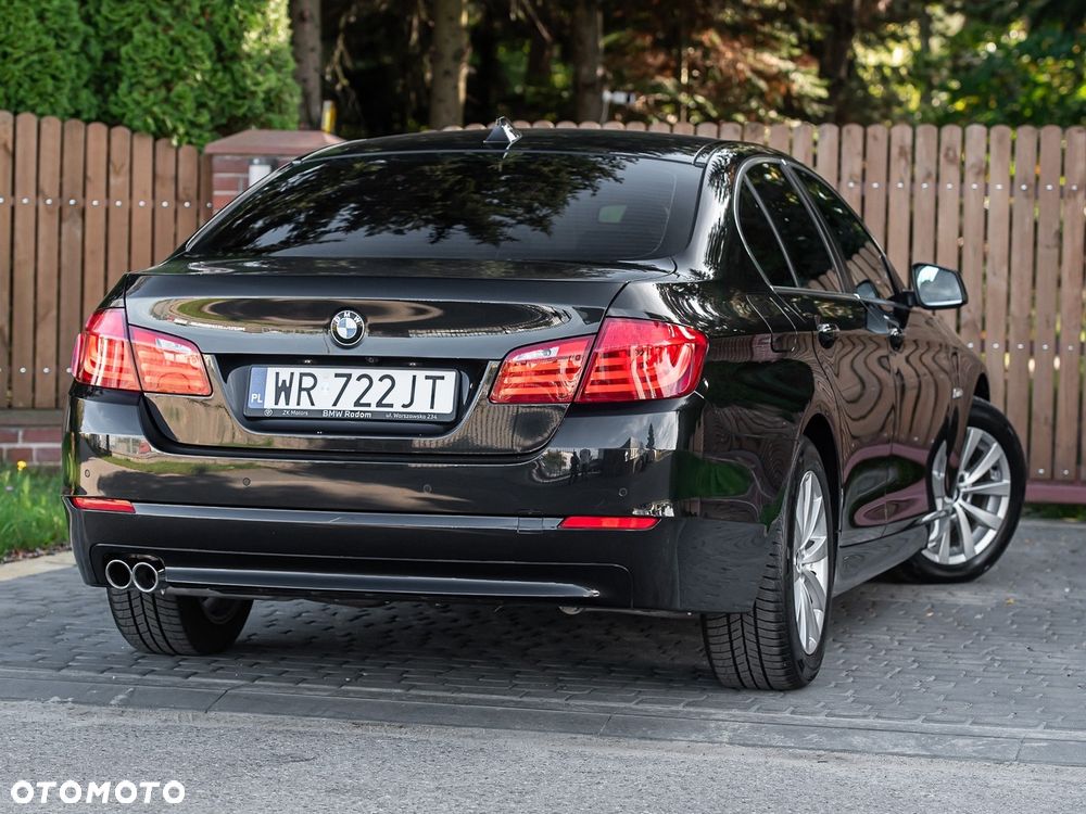 BMW Seria 5 528i xDrive Sport-Aut Luxury Line - 9
