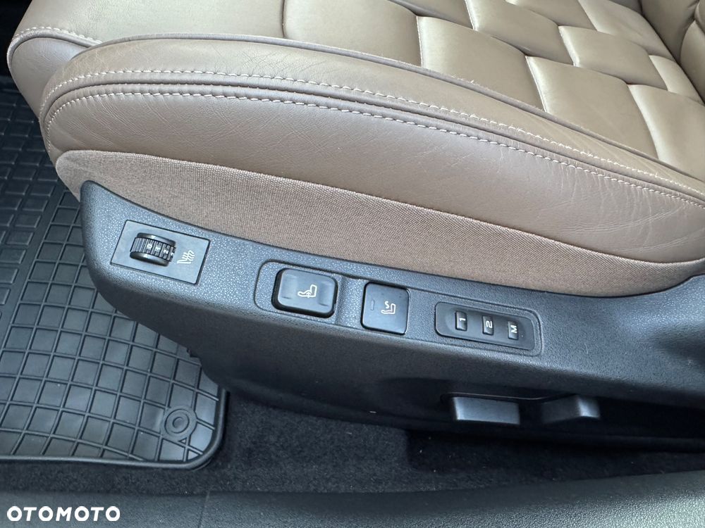 Citroën DS4 HDi 165 Urban Show - 27