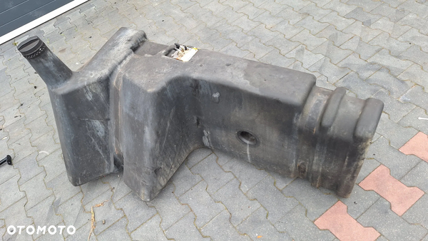 John Deere seria 6000, 6600 6800 6900 zbiornik paliwa pływak