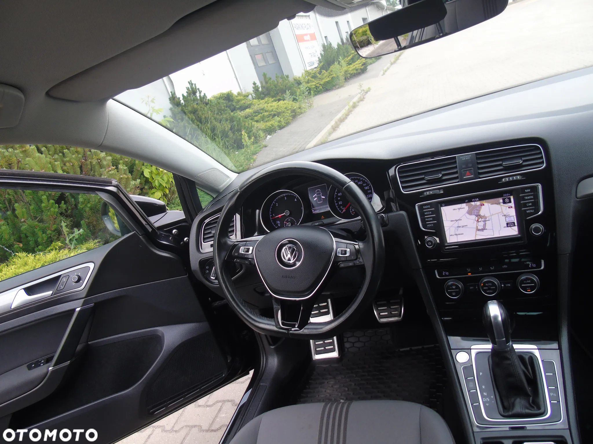 Volkswagen Golf VII 1.6 TDI BMT Highline DSG - 13