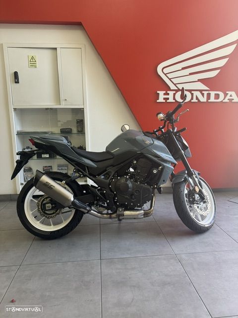 Honda CB 750 Hornet - dream garage - 1