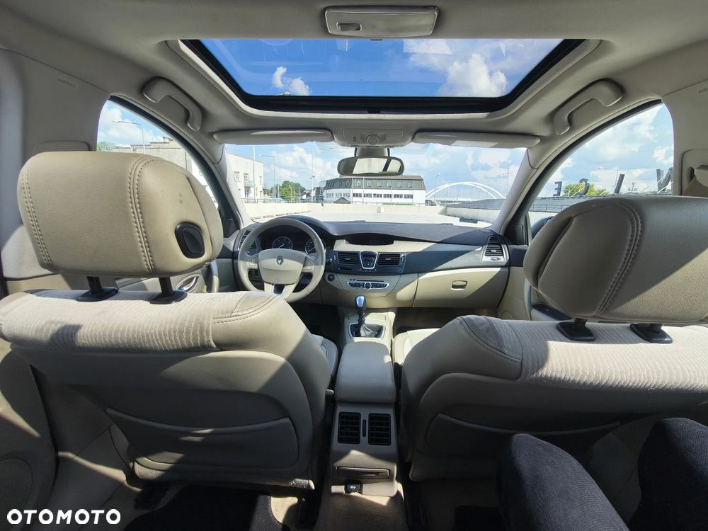 Renault Laguna 2.0 DCi Dynamique - 27