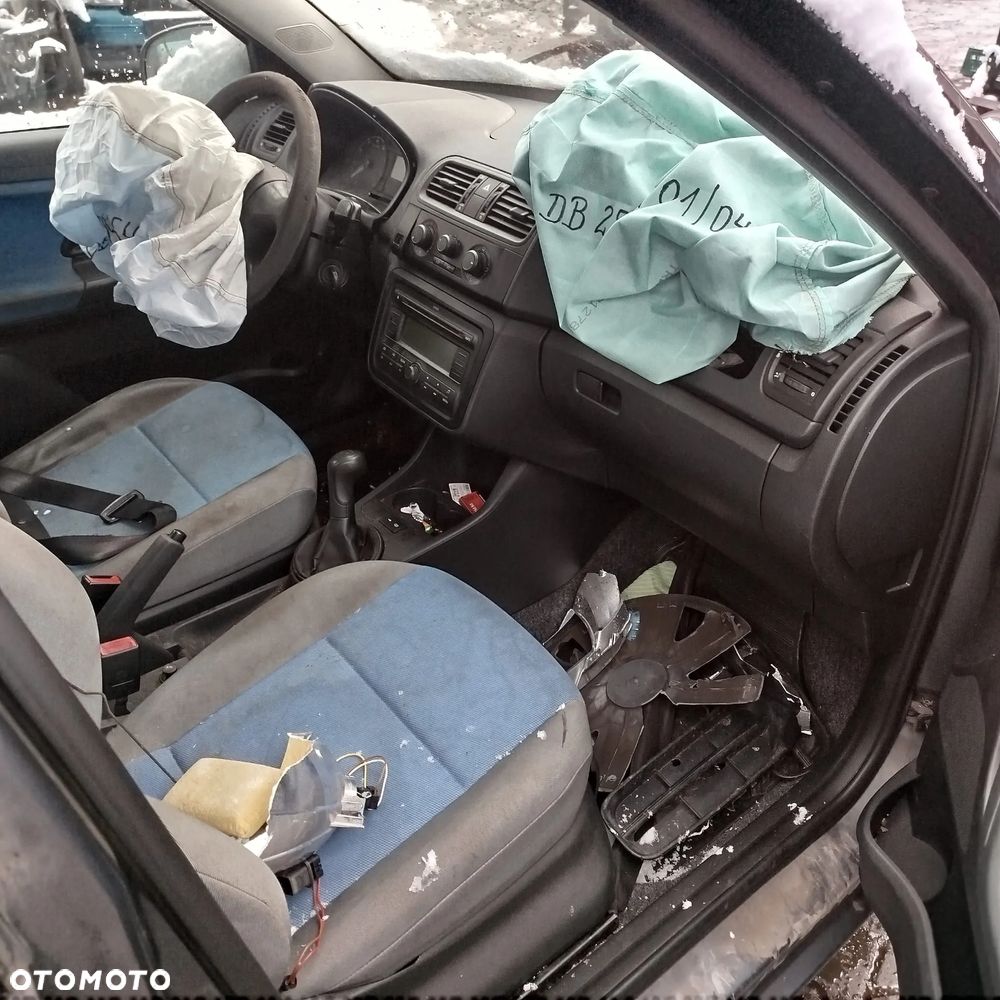 Skoda Fabia 2 na części . - 4