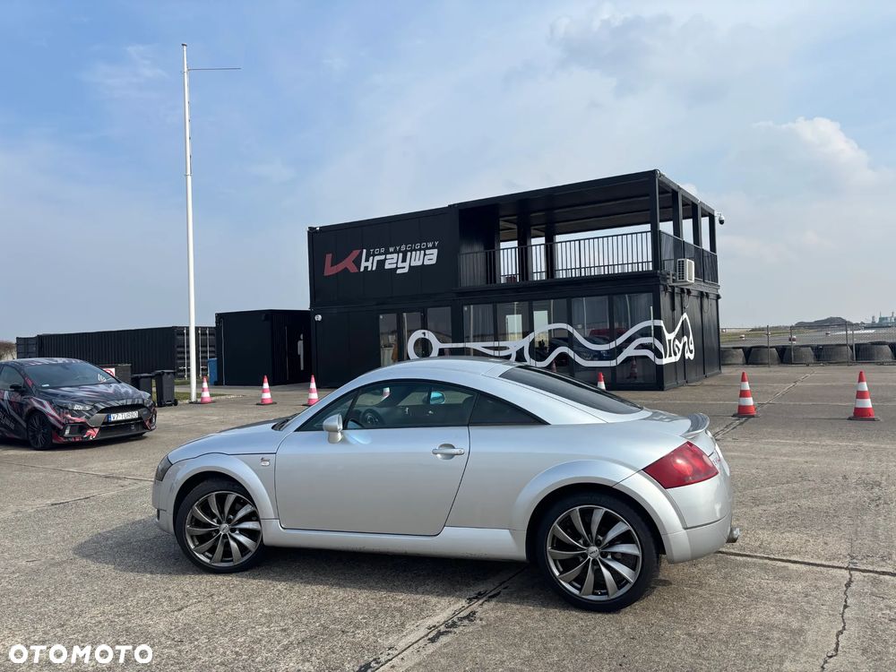 Audi TT Coupé 1.8T - 4
