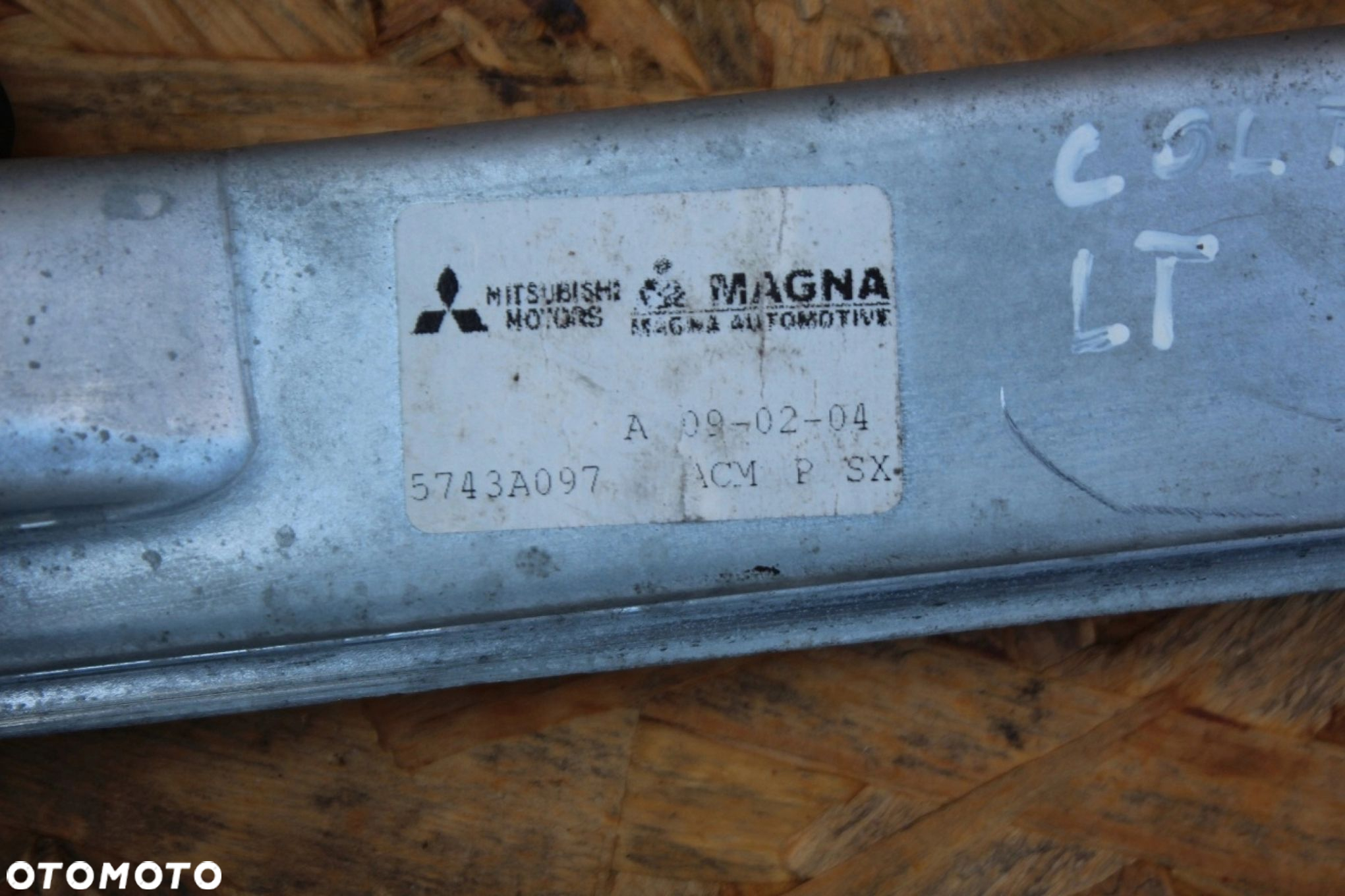 Mechanizm podnośnik szyby LEWY TYŁ korbka MITSUBISHI COLT VI Z30 5743A097 - 3