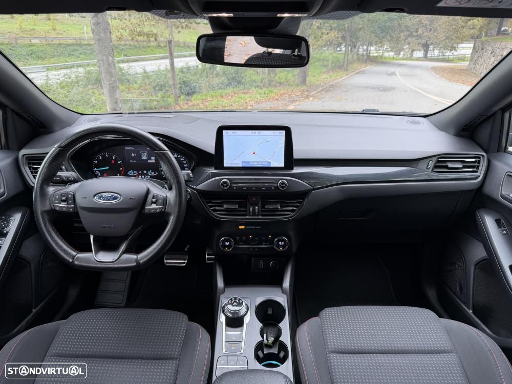 Ford Focus 1.0 EcoBoost S&S Aut. ST-LINE - 10