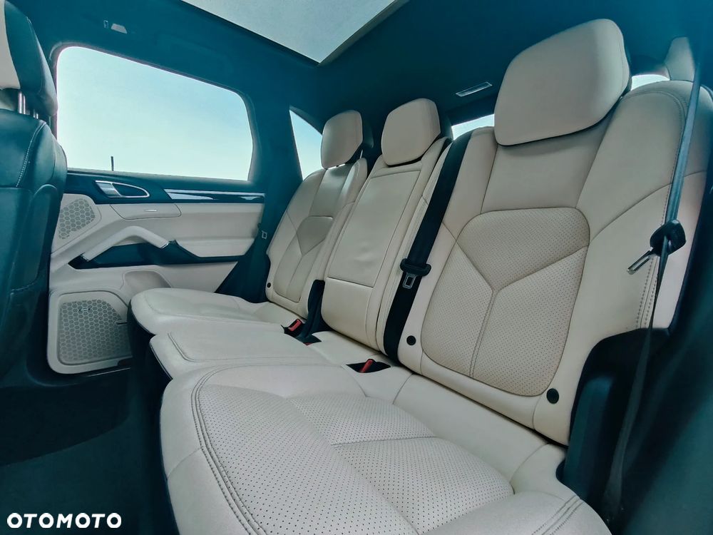 Porsche Cayenne S Diesel - 27
