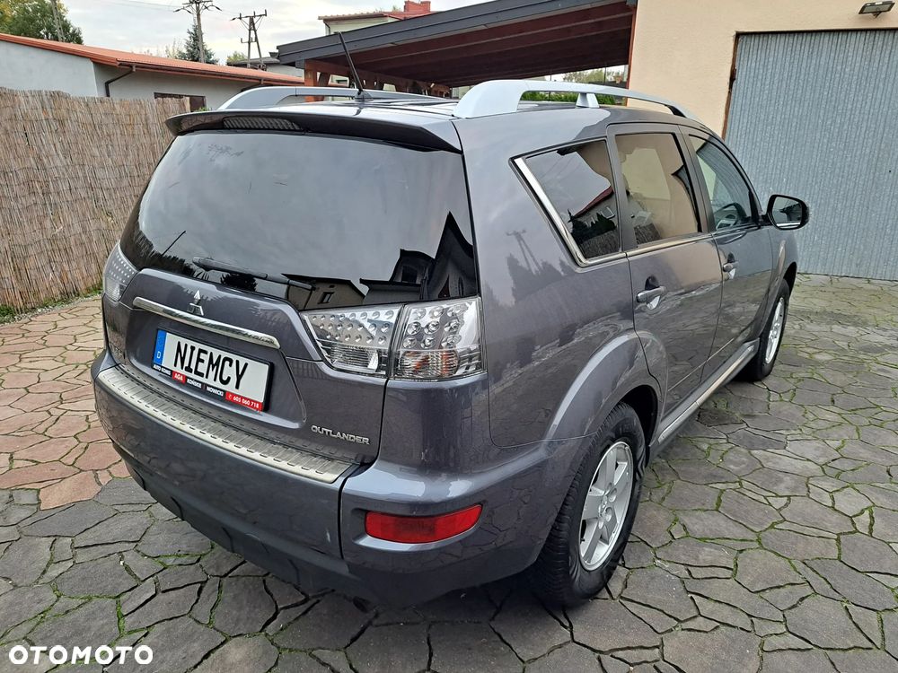 Mitsubishi Outlander - 8