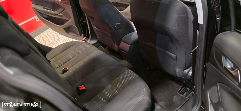 Peugeot 308 1.6 BlueHDi Allure J17 - 15