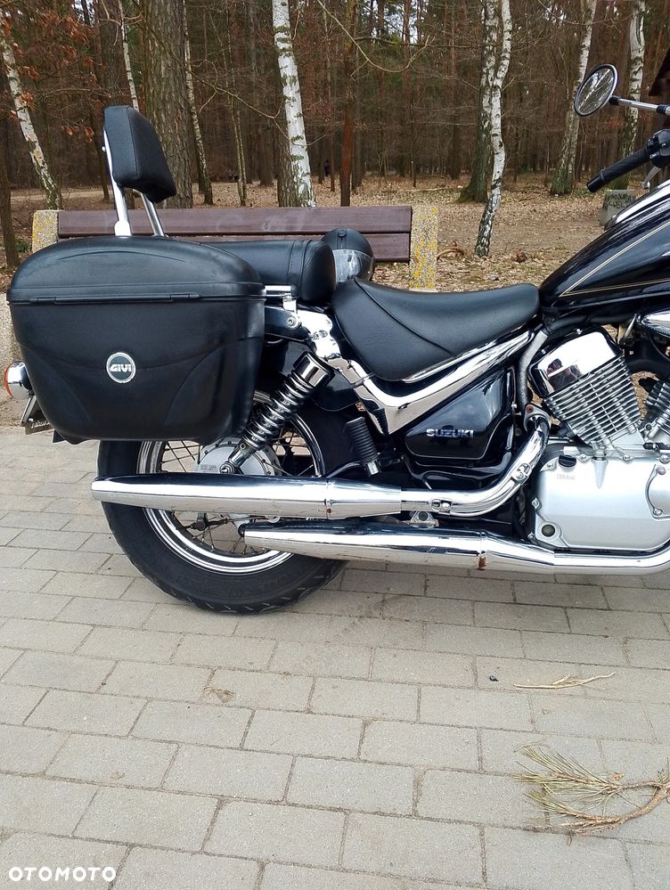 Suzuki Intruder - 6