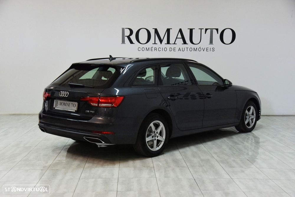 Audi A4 Avant 35 TDI Design S tronic - 5