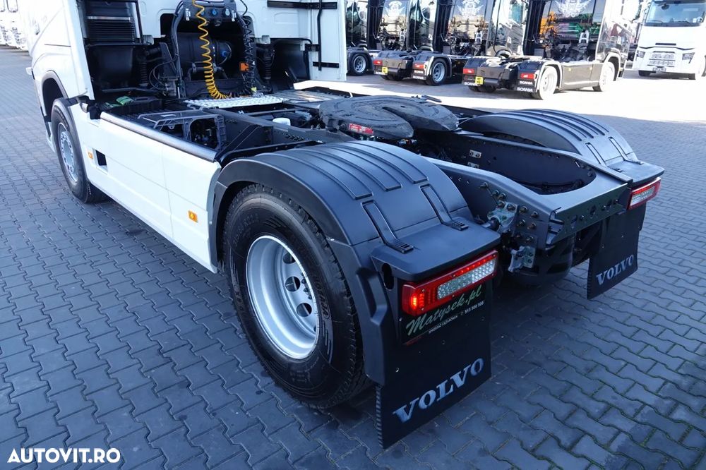 Volvo FH 500 / CABINĂ JOSĂ / I-SHIFT / ANVELOPE 100% / - 15