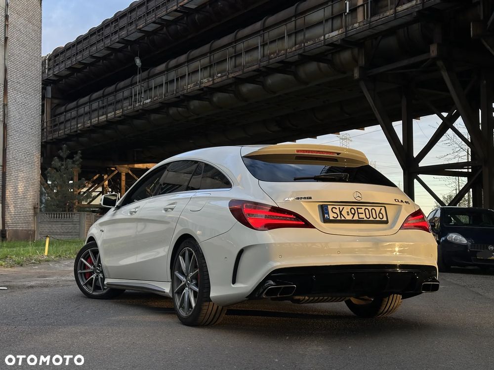Mercedes-Benz CLA - 24