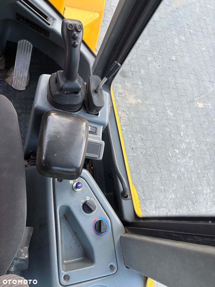 Volvo L30 - 9