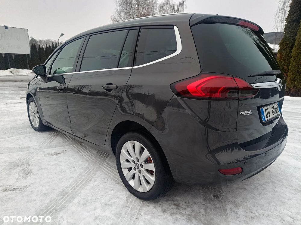 Opel Zafira - 10