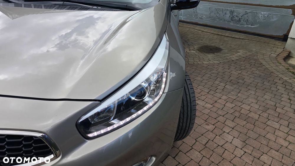 Kia Ceed - 16
