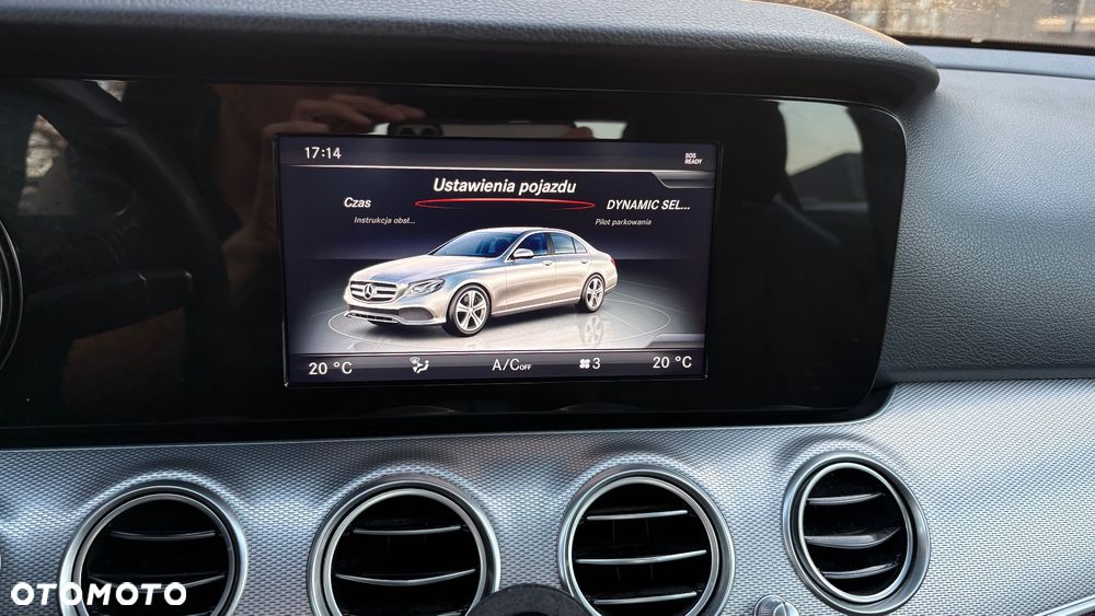 Mercedes-Benz Klasa E 220 d 9G-TRONIC - 19