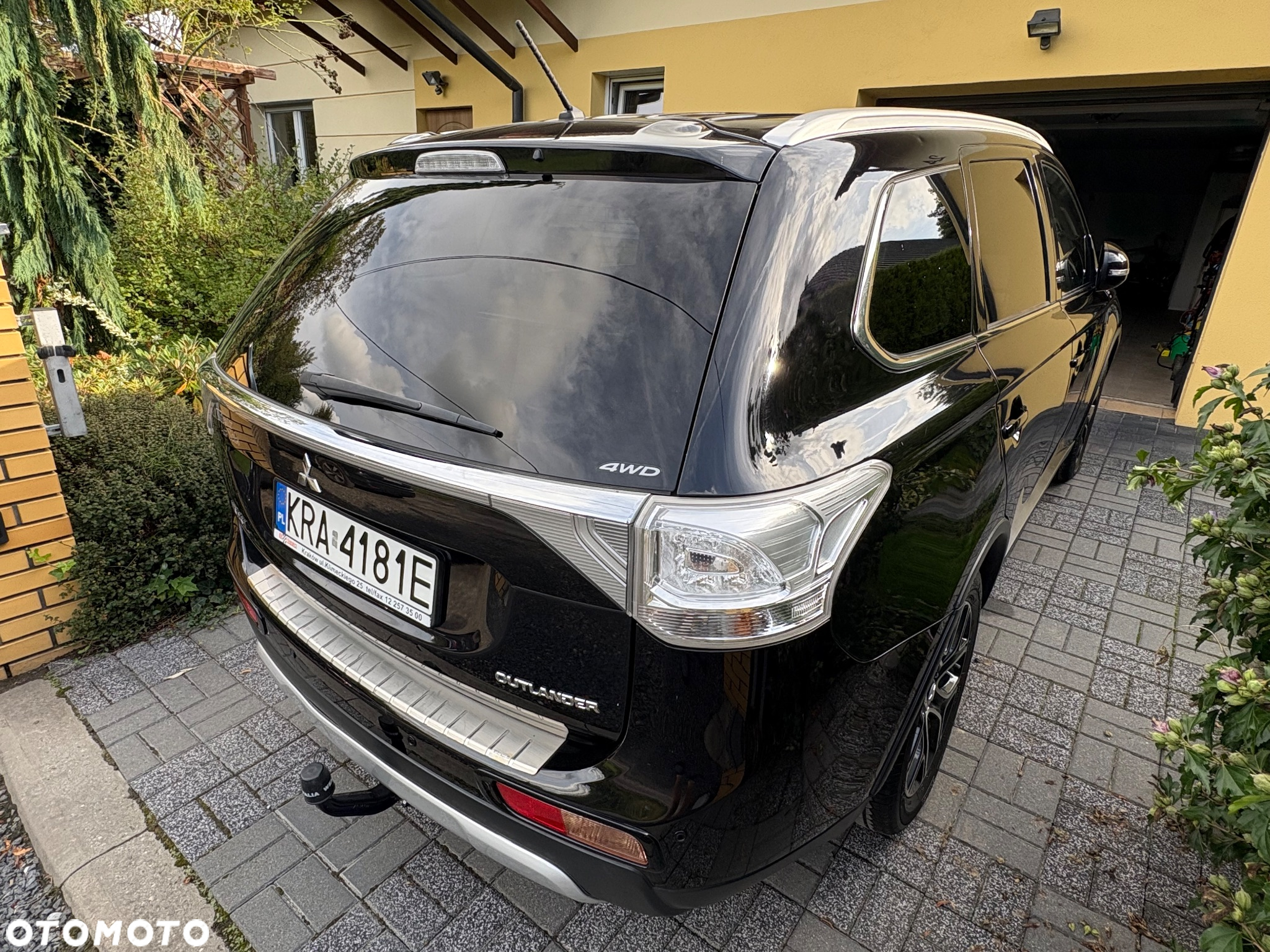 Mitsubishi Outlander 2.2 DID Intense + - 7