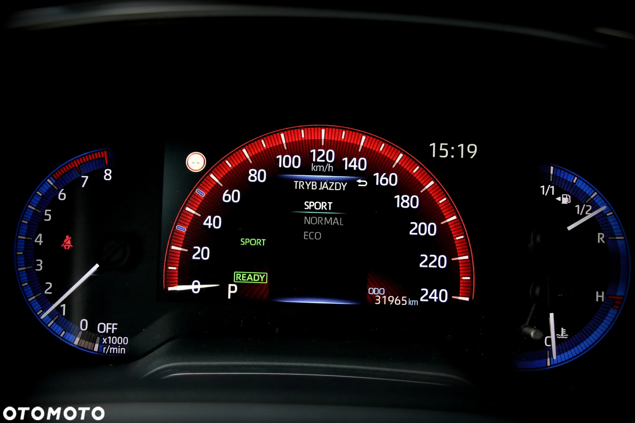 Toyota Corolla 2.0 Hybrid Comfort - 26