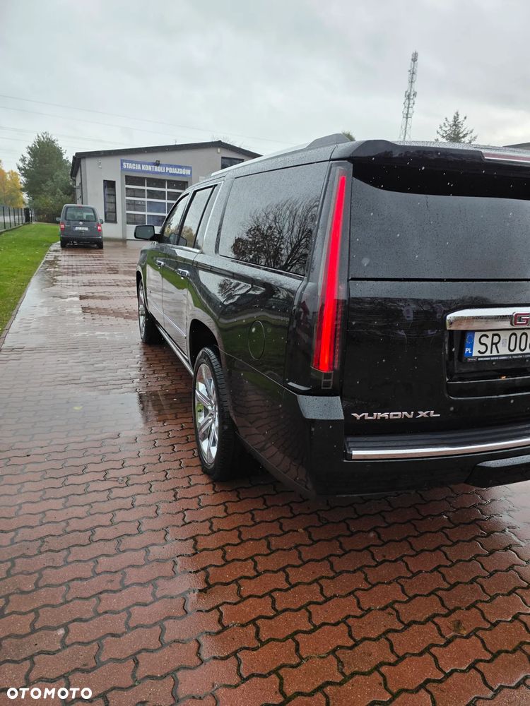 GMC Yukon - 10