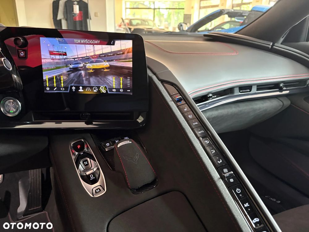 Chevrolet Corvette - 13