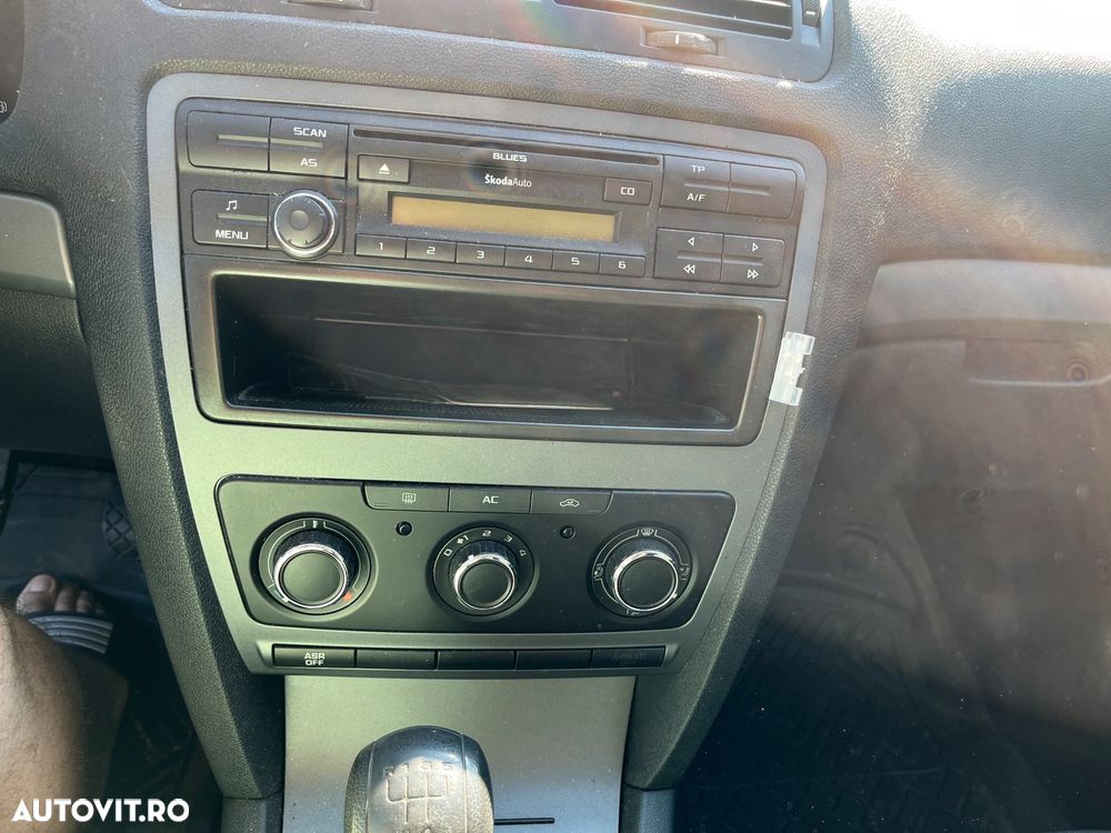 Skoda Octavia 1.4 Ambiente - 1