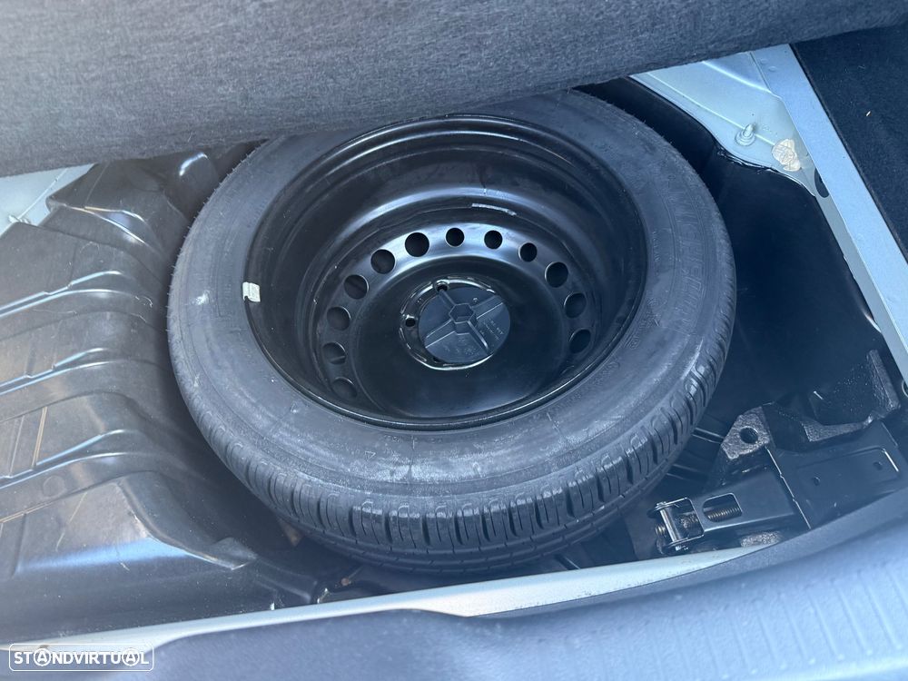 Renault Mégane 1.5 dCi Dynamique Luxe - 12