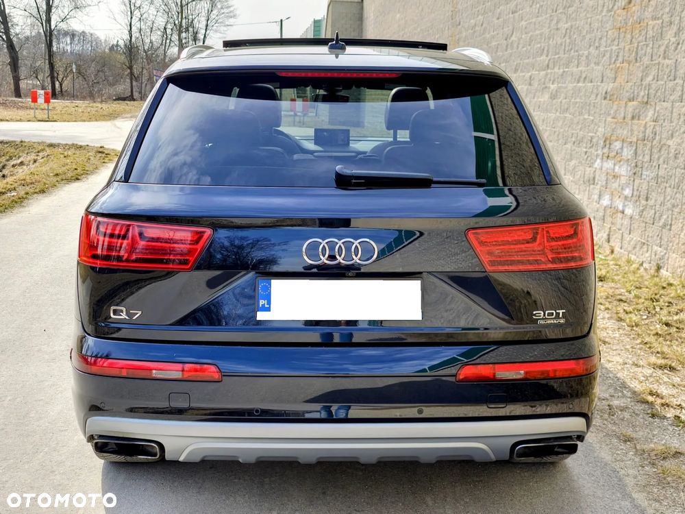 Audi Q7 3.0 TFSI Quattro Tiptronic - 5