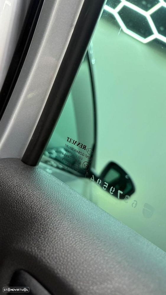 Renault Mégane BLUE dCi 115 EDC BOSE EDITION - 22