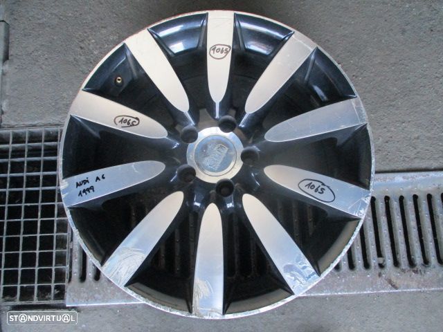 Jogo De Jantes Jgjant1065 AUDI A6  AVANT 2 4B FASE 1 1999 2.5TDI V6 24V 150CV  5P AZUL 35 8X18 Tem Uma Jante Estalada 5X112 66.5MM - 1