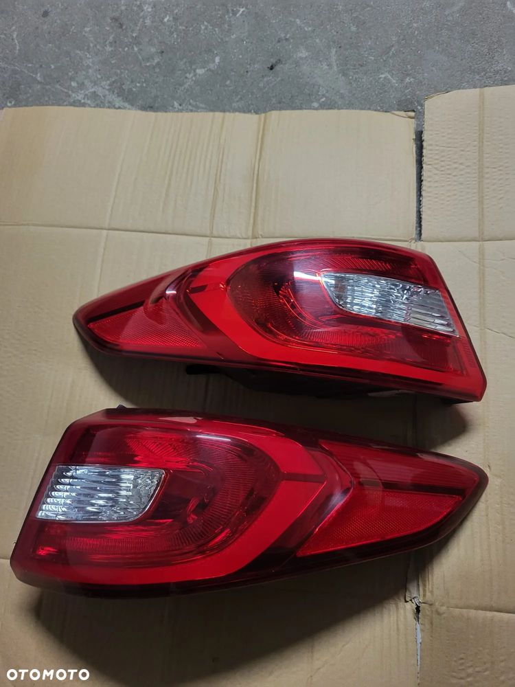 Hyundai sonata 2016 rok lampa tył - 4